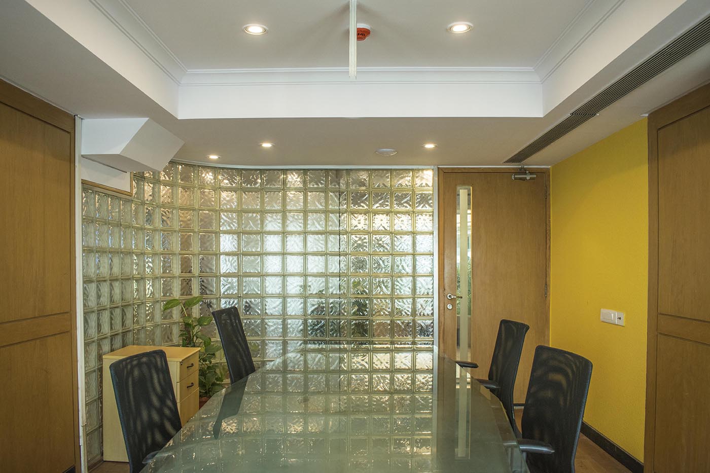 Meeting rooms for rent in Richmond(Bangalore)